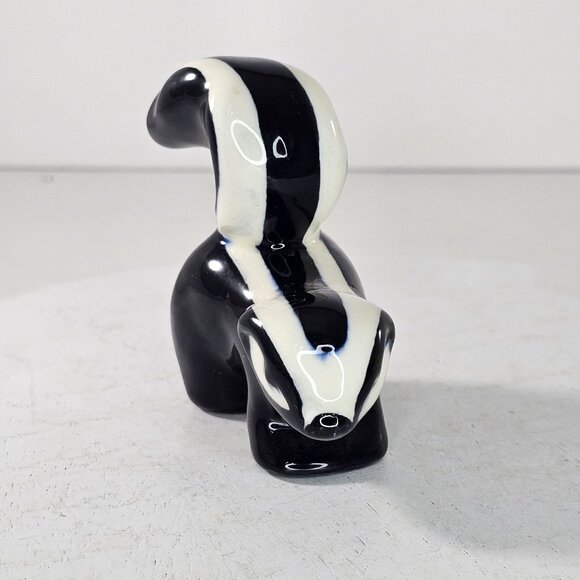 Vintage Ceramic Walker Potteries Monrovia California Skunk Black White - Picture 3 of 9